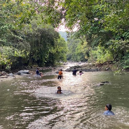 Hakata Lejja Near Natural Hot Spring Batu-Batu Екстер'єр фото
